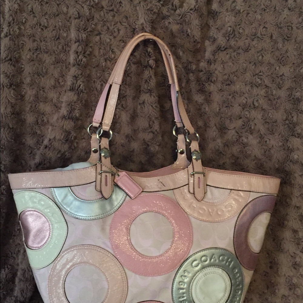 Pink Coach Handbag L1093-F16180
